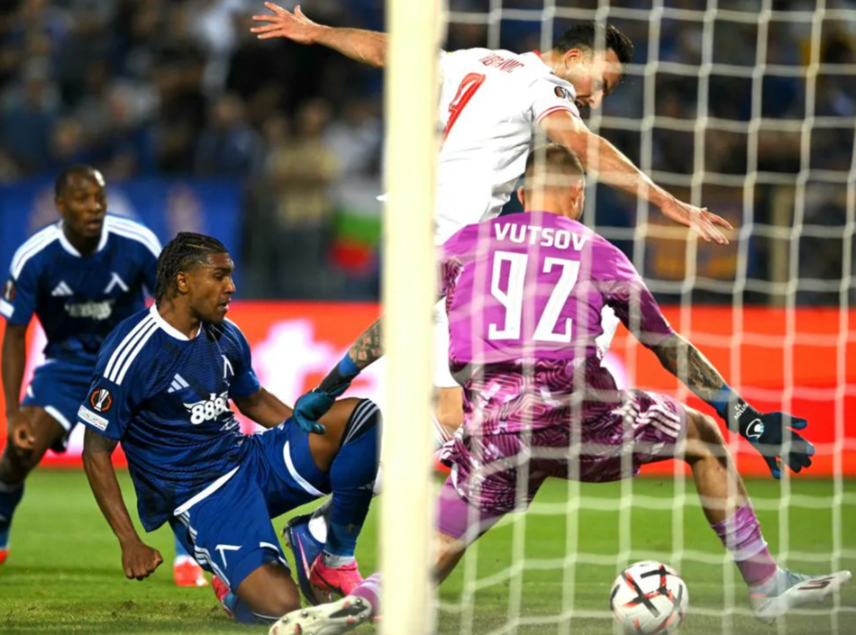 Levski Sofia vs Red Bull Salzburg (23:45 - 17/09)
